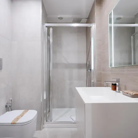 Calle - Center Modern Apartment+balcony 巴里